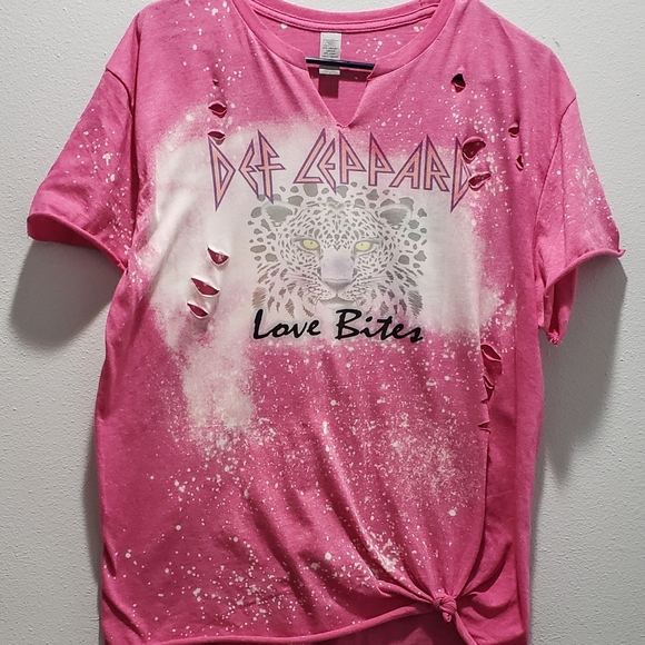 Gildan Tops - Distressed Band Tee